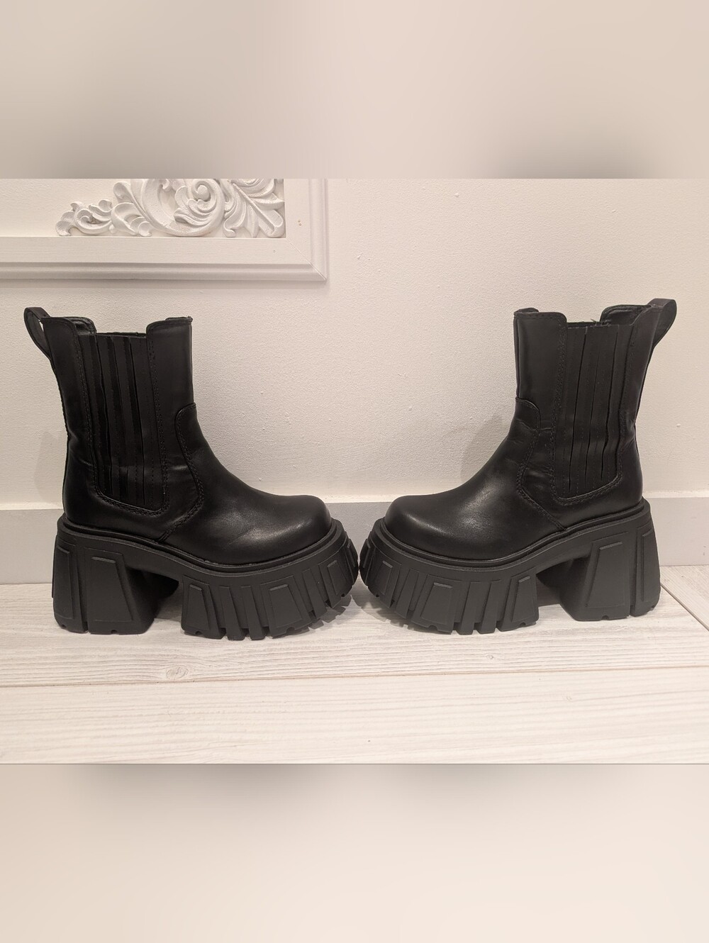 Dolls Kill Black Chunky Platform Chelsea Ankle Boots - Picture 5 of 7